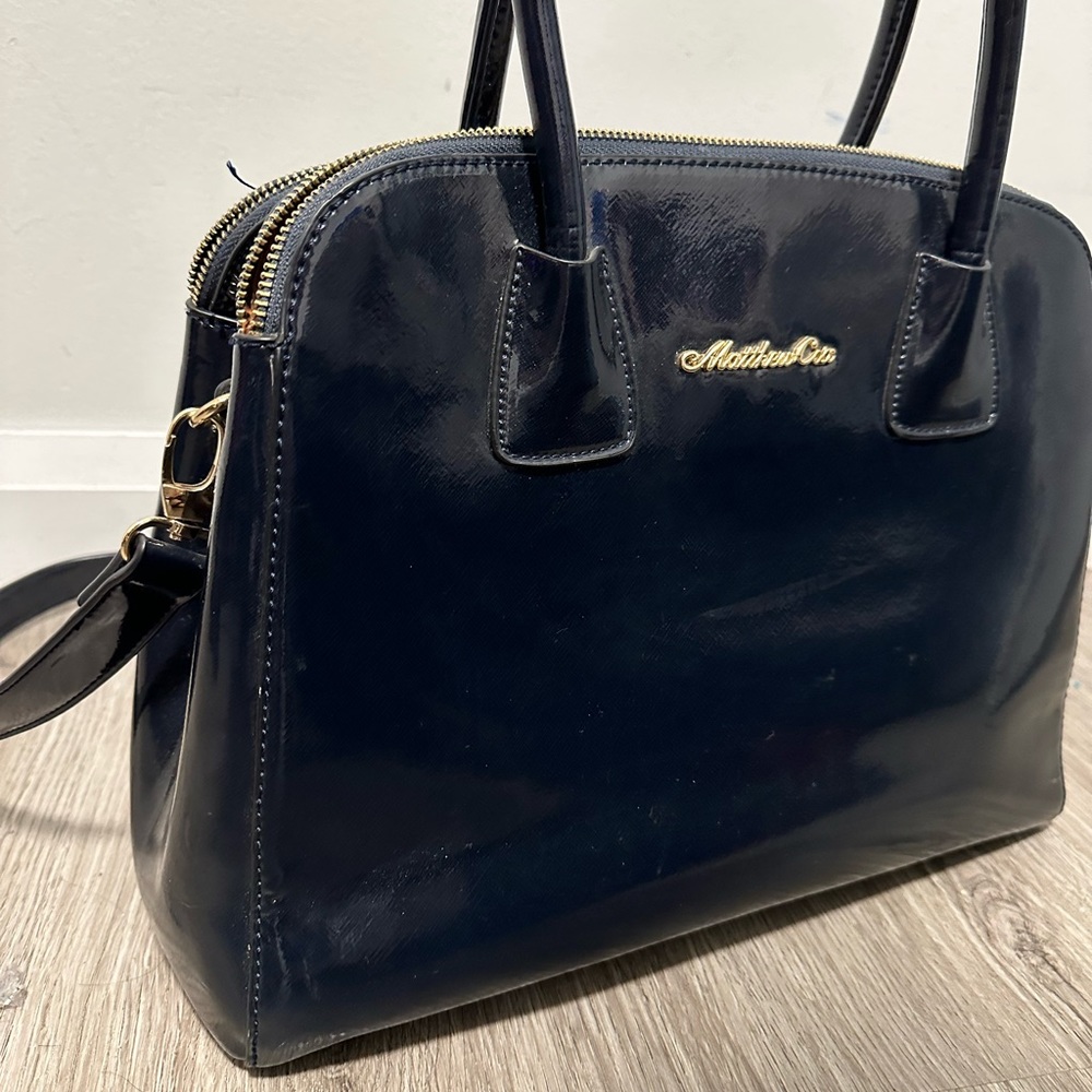 Matthew Cox| Oversized Shiny Navy Leatherette Bag - Picture 2 of 12